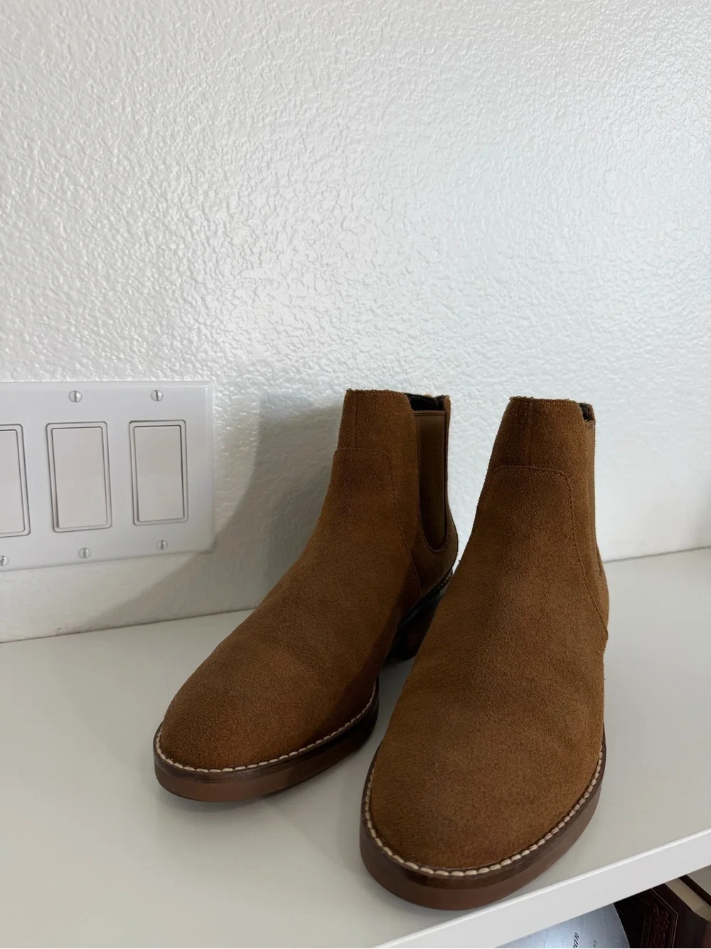 Cole Haan Women’s Greenwich Brown Akle Boots 7